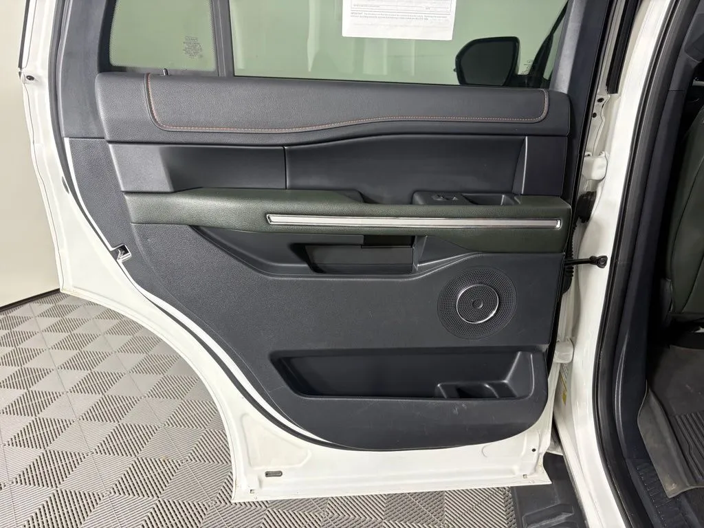 Ford Expedition photo 44