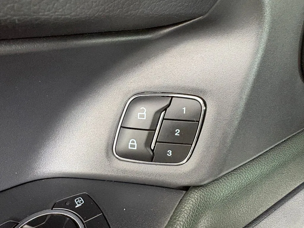 Ford Expedition photo 15