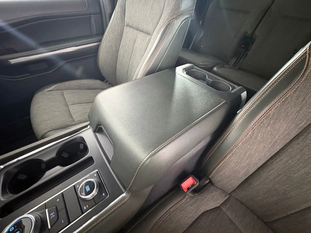 Ford Expedition photo 34