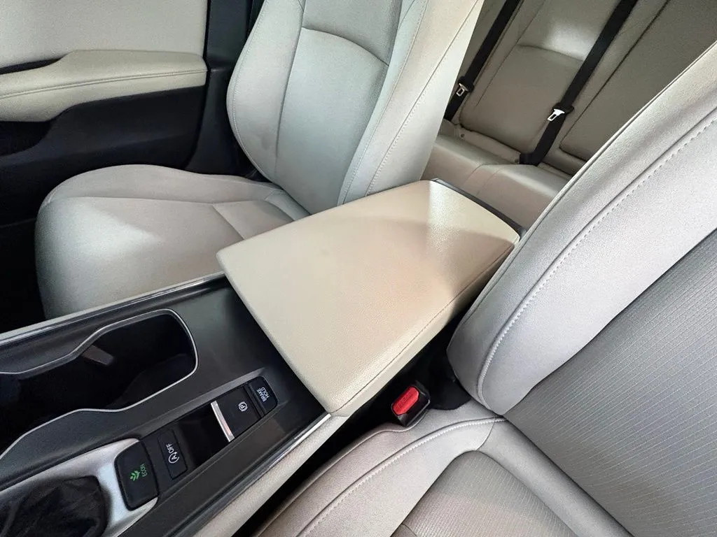 Honda Accord photo 27