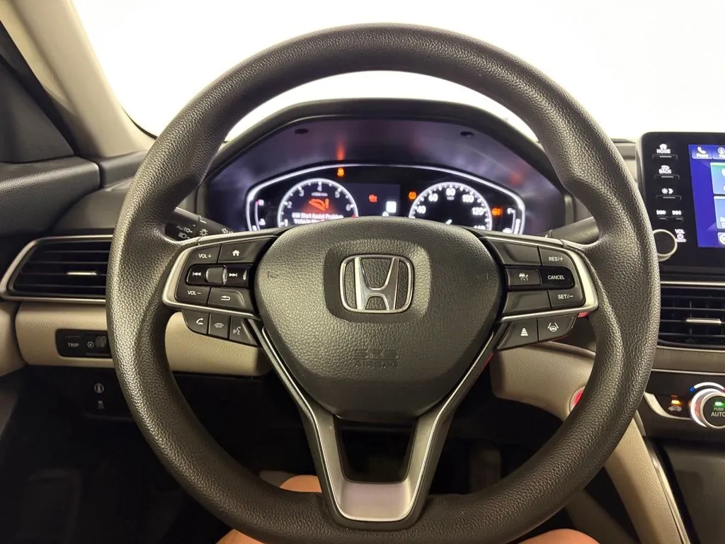 Honda Accord photo 17
