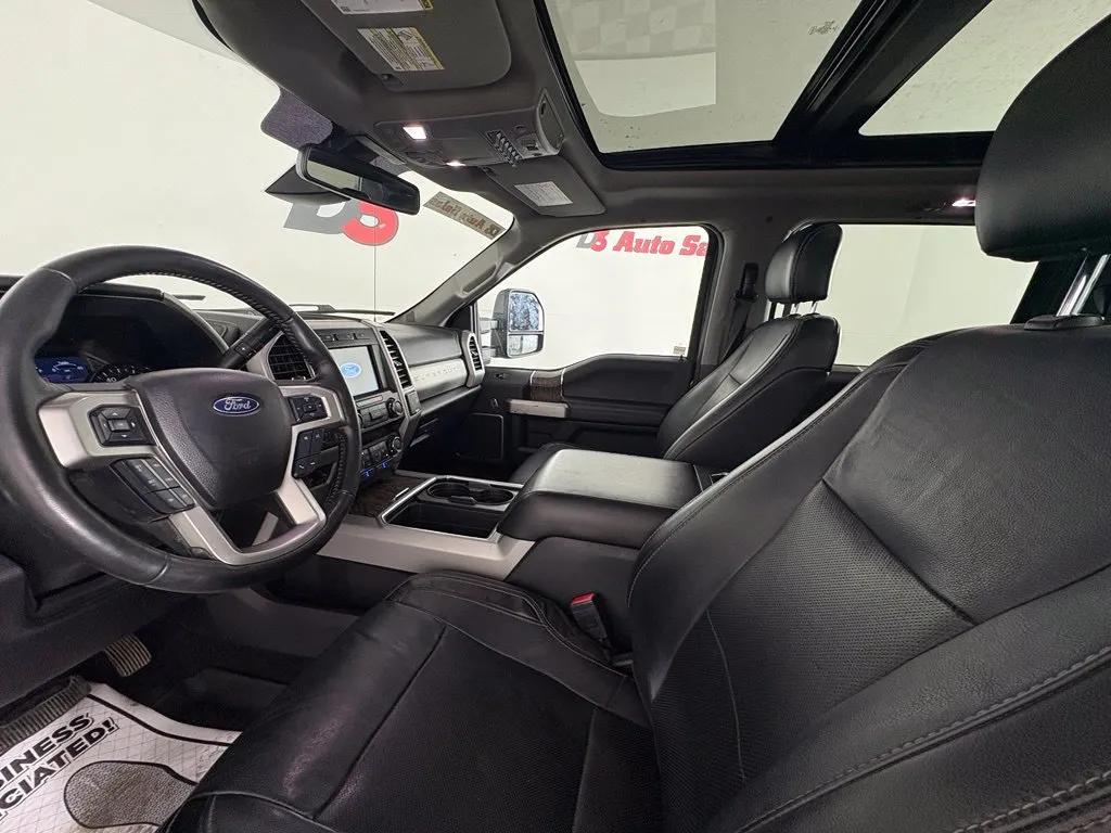 Ford F350SD photo 13