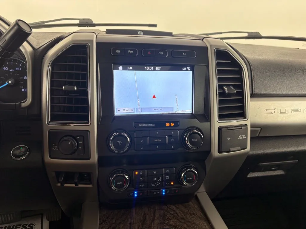Ford F350SD photo 27