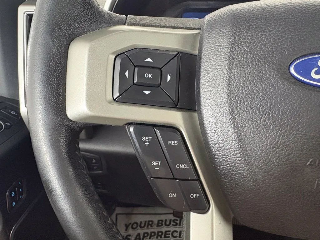 Ford F350SD photo 23