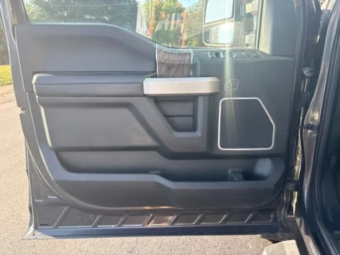 Another view of 2019 Ford F-350SD Lariat for sale in Des Arc, AR at D3 Auto Sales - Des Arc, AR