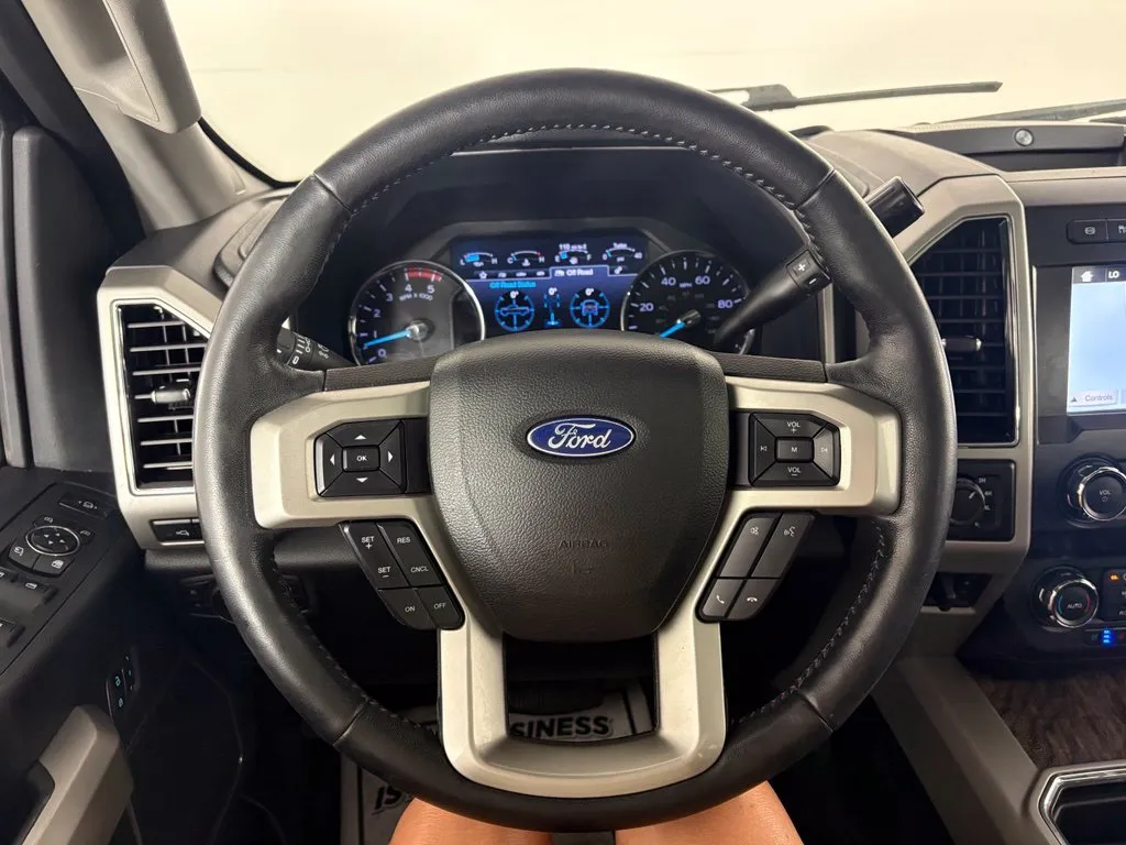 Ford F350SD photo 22