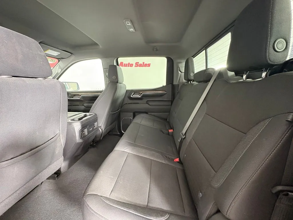 Chevrolet Silverado photo 42