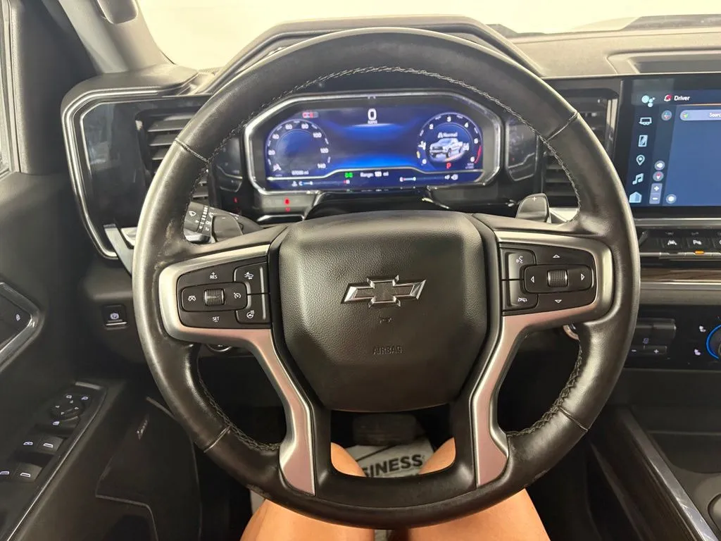 Chevrolet Silverado photo 21