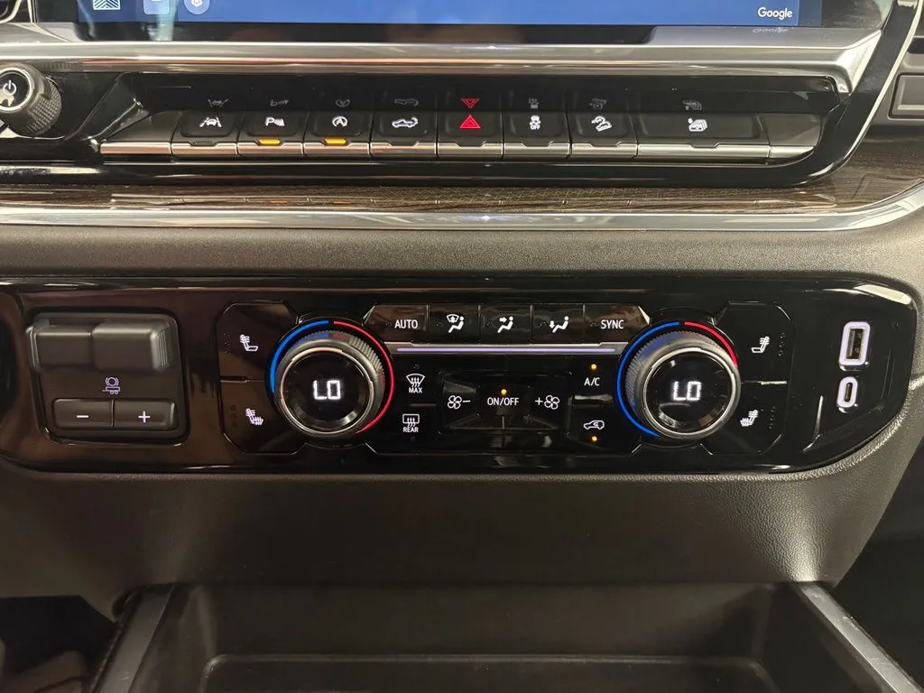 Chevrolet Silverado photo 27
