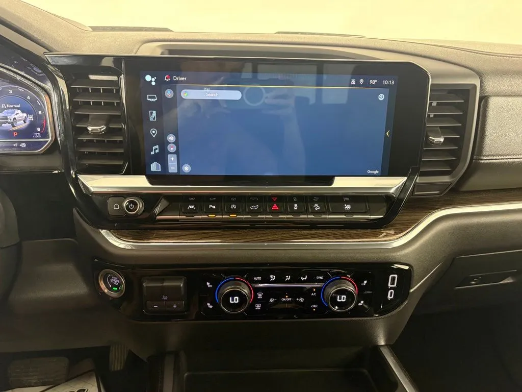 Chevrolet Silverado photo 25