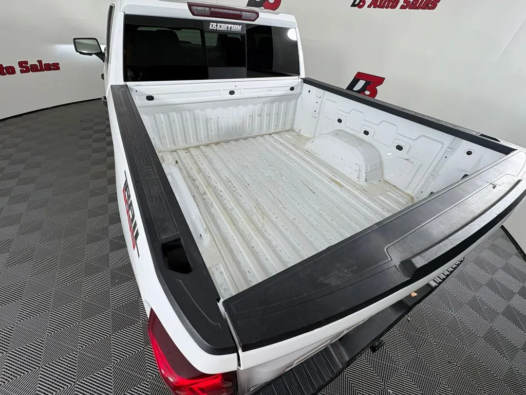 Chevrolet Silverado photo 48