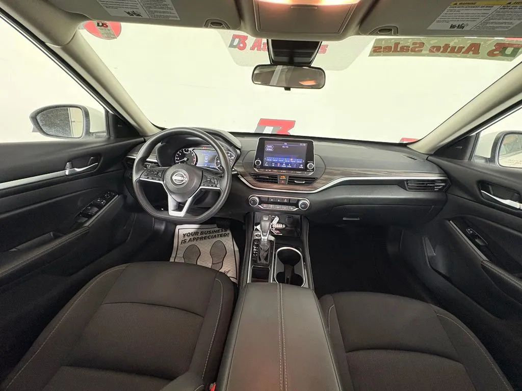 Nissan Altima photo 32