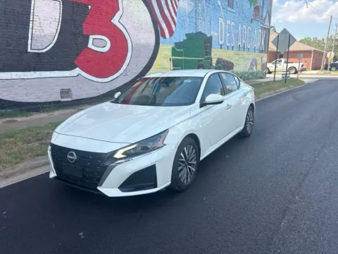 Photos of 2023 Nissan Altima 2.5 SV for sale in Des Arc, AR at D3 Auto Sales - Des Arc, AR