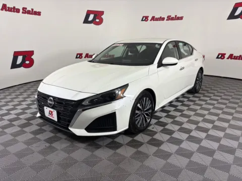 White 2023 Nissan Altima 2.5 SV for sale in Des Arc, AR