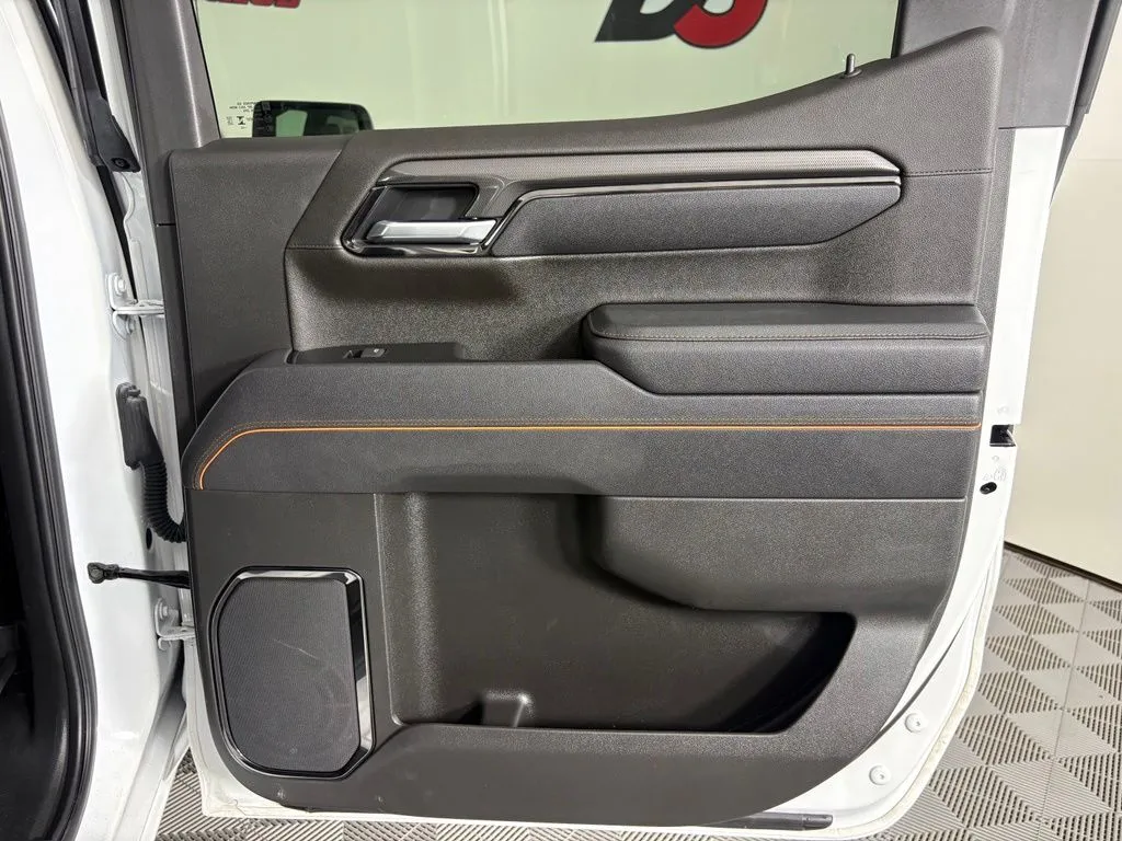 GMC Sierra photo 47