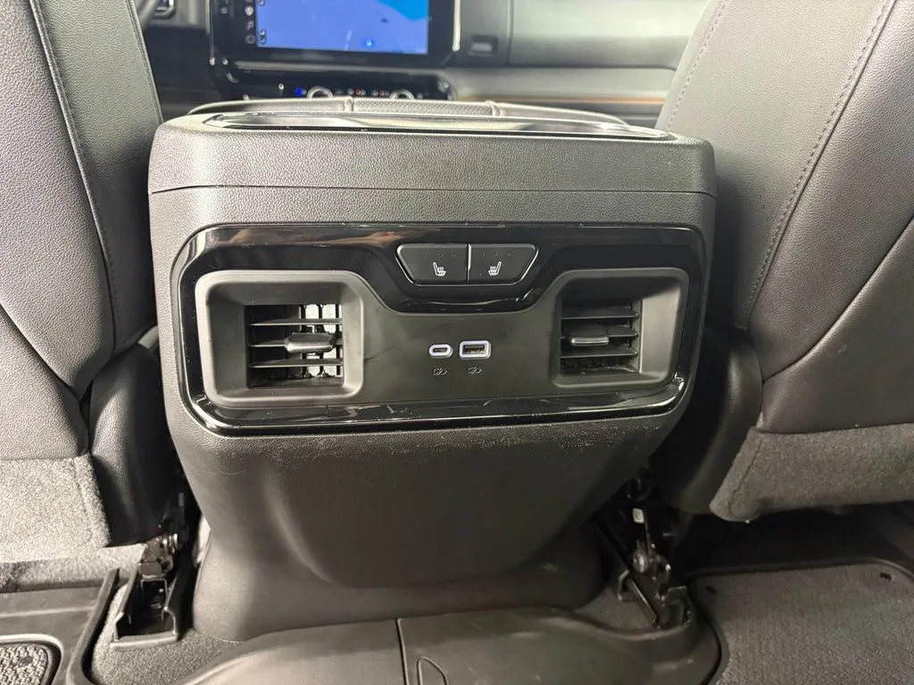 GMC Sierra photo 45