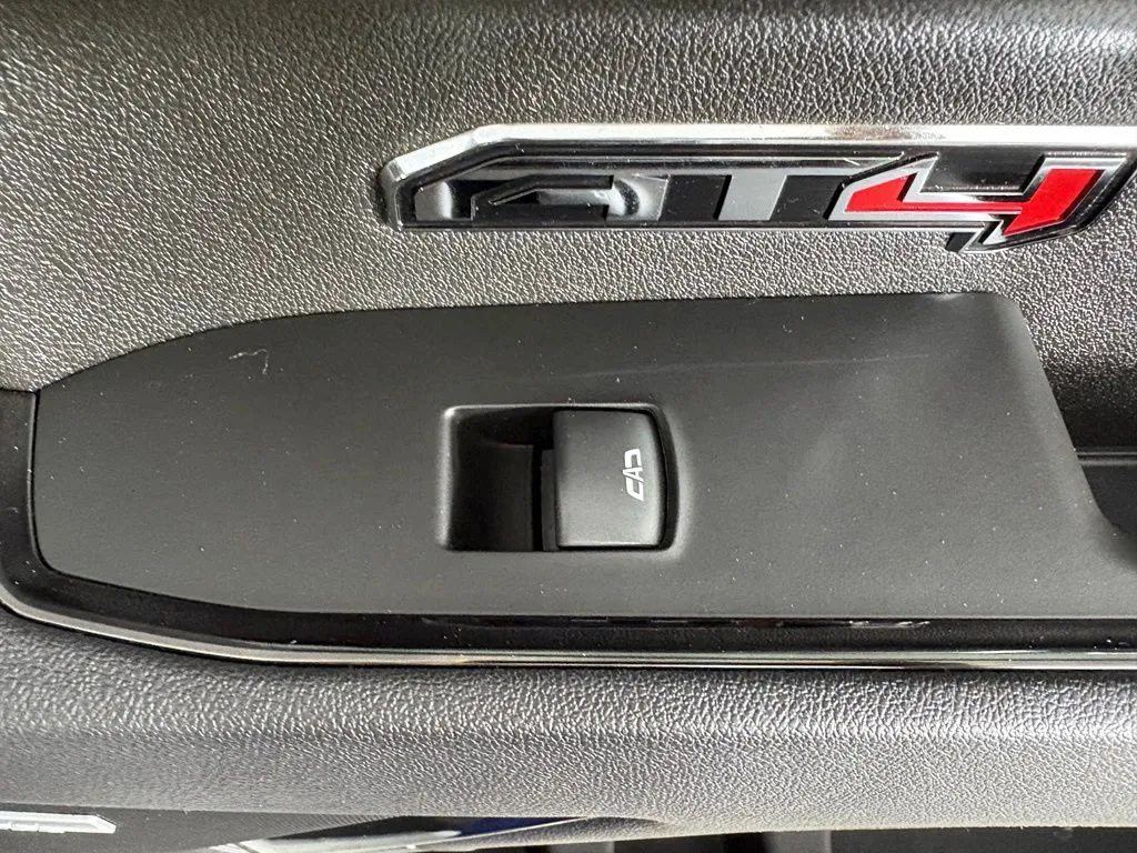 GMC Sierra photo 38