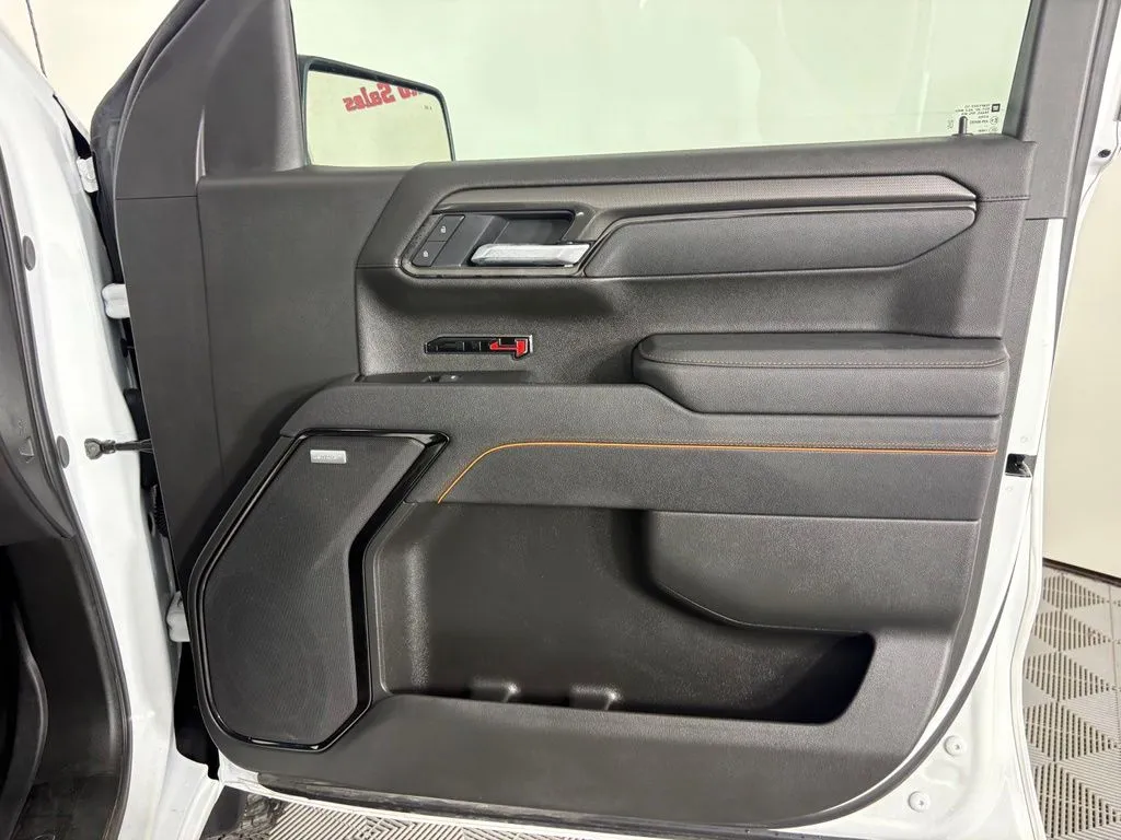 GMC Sierra photo 36