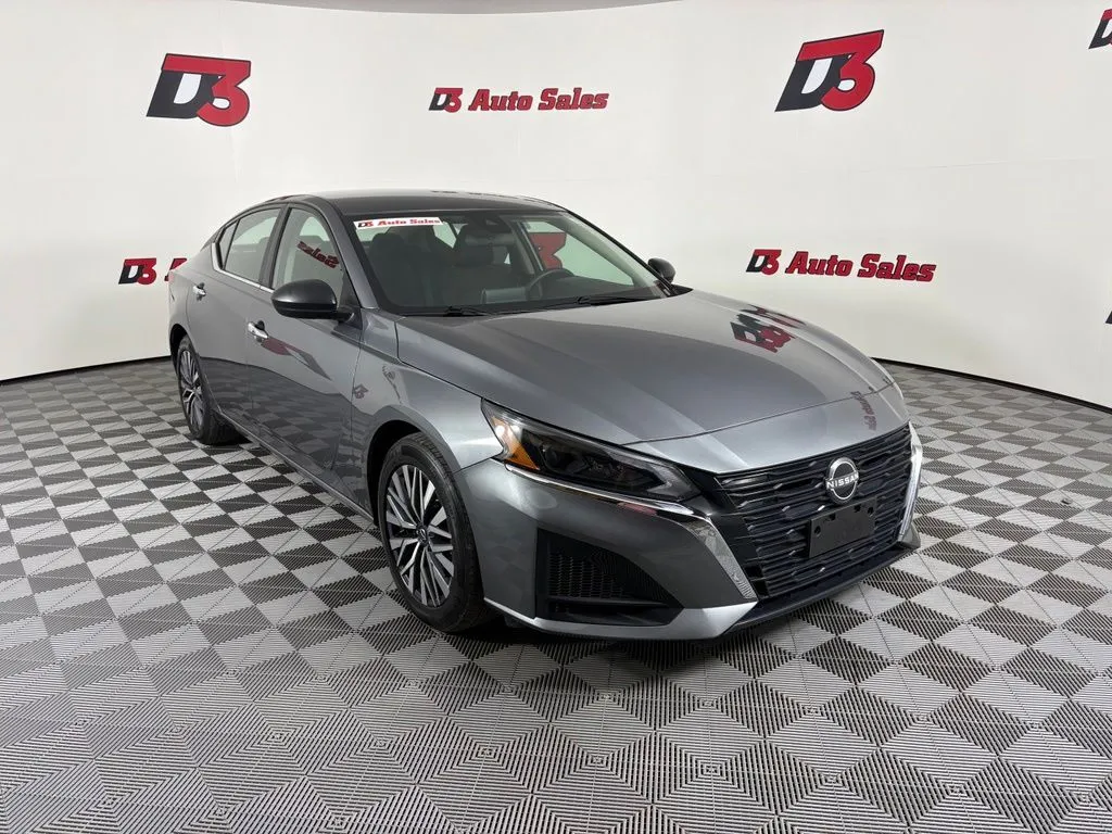 Nissan Altima photo 8