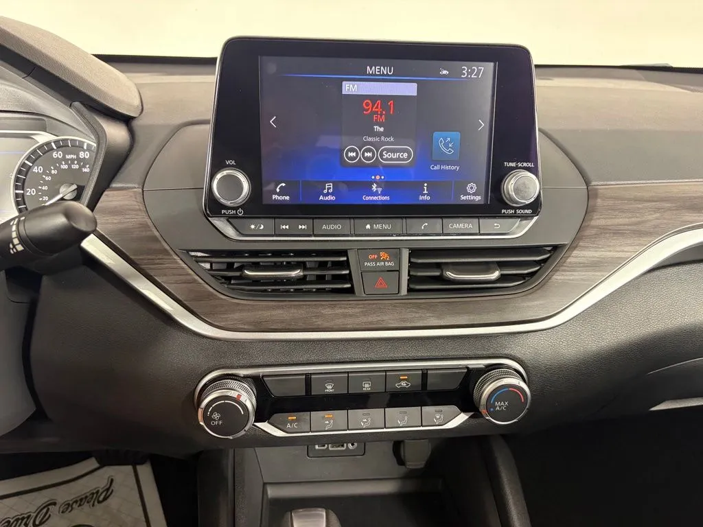 Nissan Altima photo 20