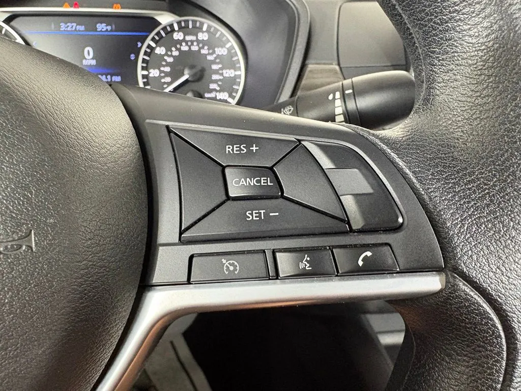 Nissan Altima photo 18