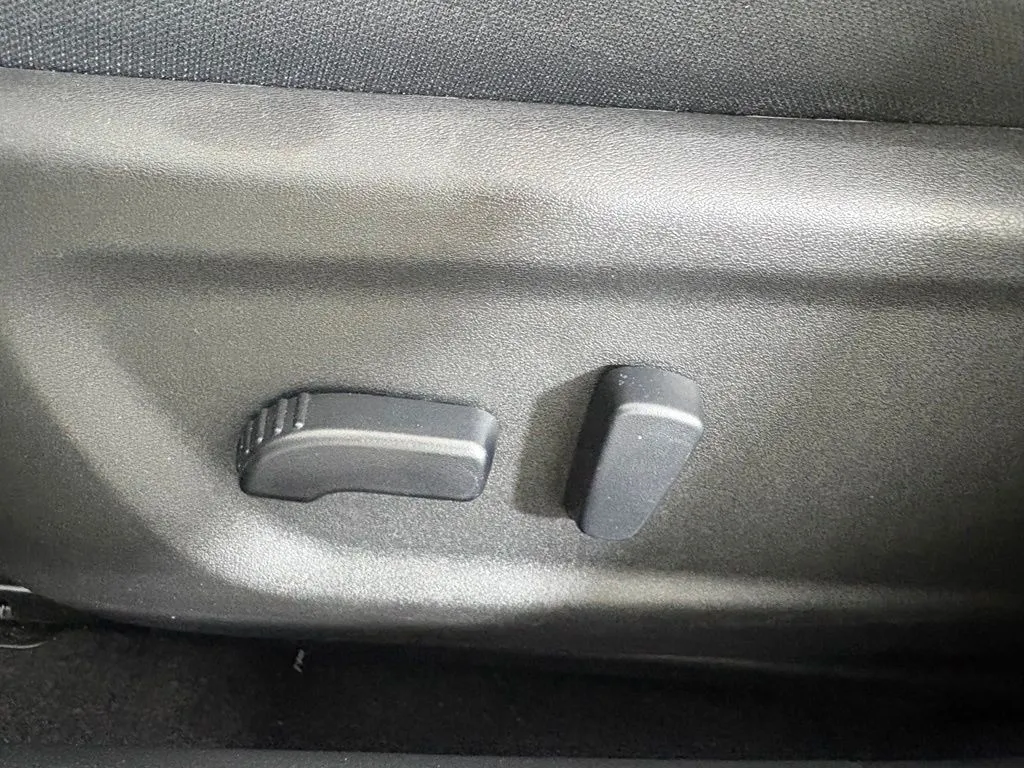 Nissan Altima photo 11