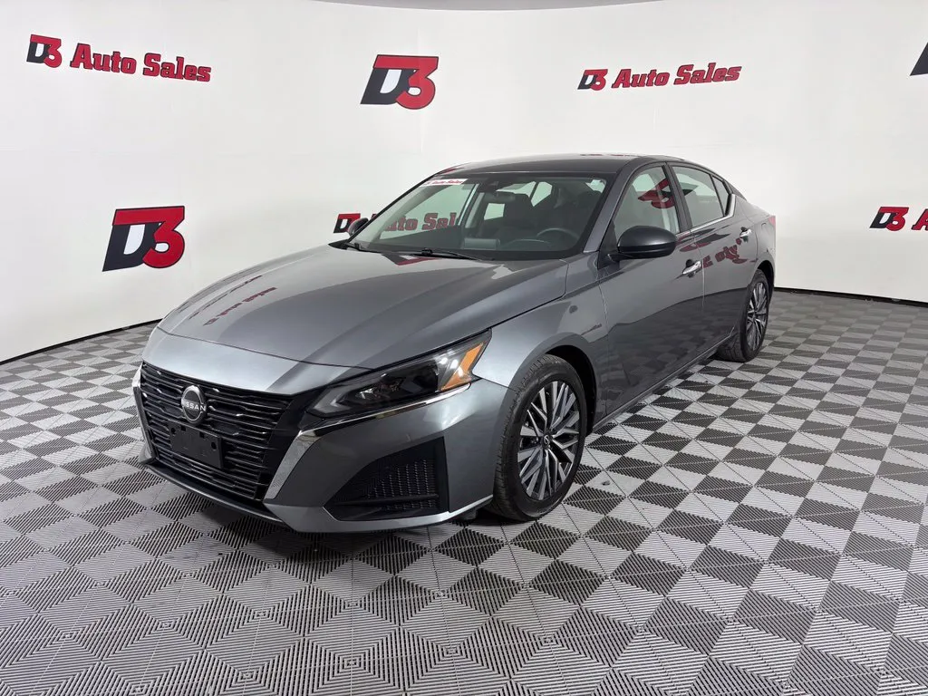 2025 Nissan Altima