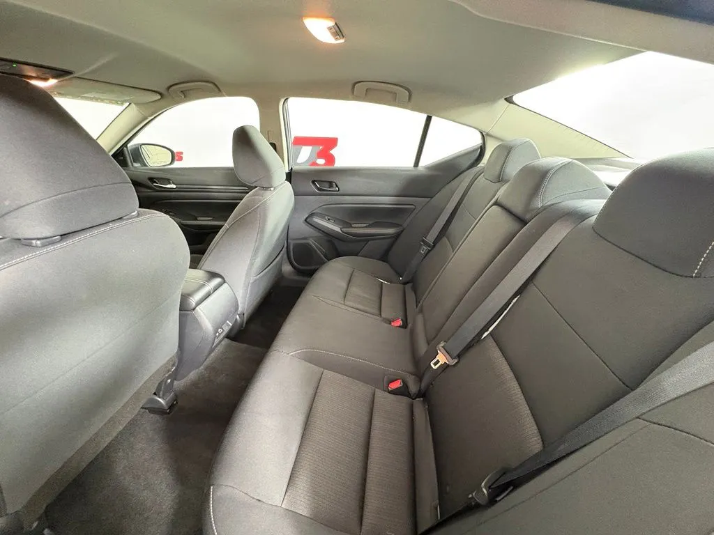 Nissan Altima photo 35