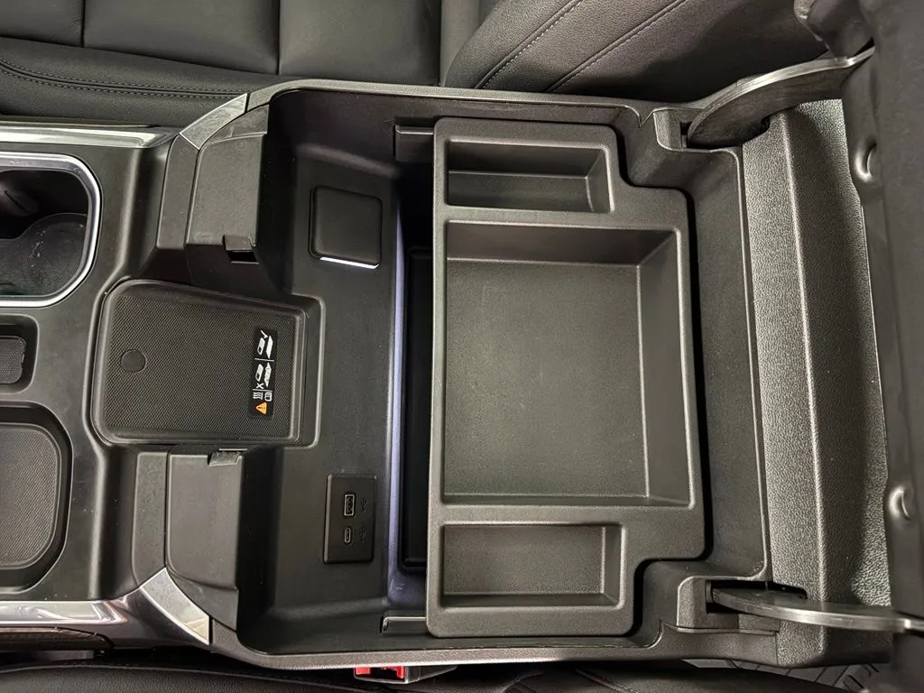 Chevrolet Silverado photo 34