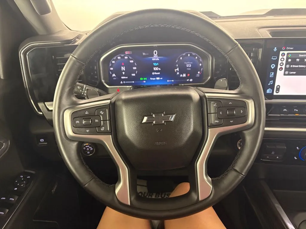 Chevrolet Silverado photo 20