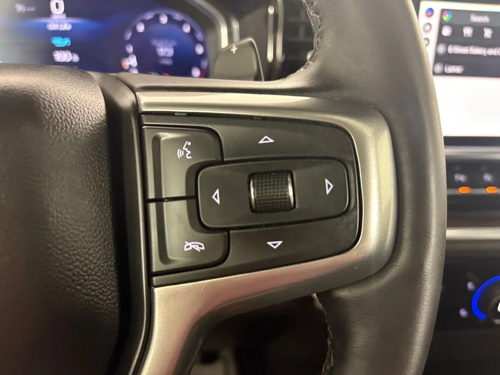 Chevrolet Silverado photo 22