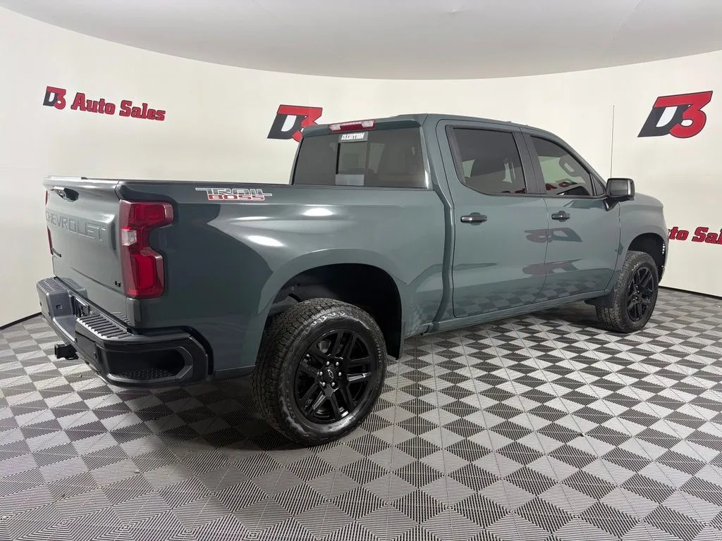 Chevrolet Silverado photo 6