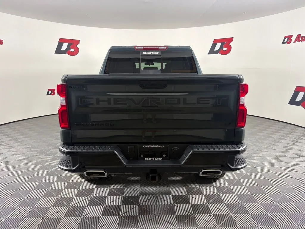 Chevrolet Silverado photo 5