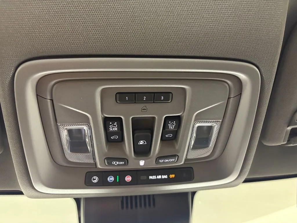 Chevrolet Silverado photo 31