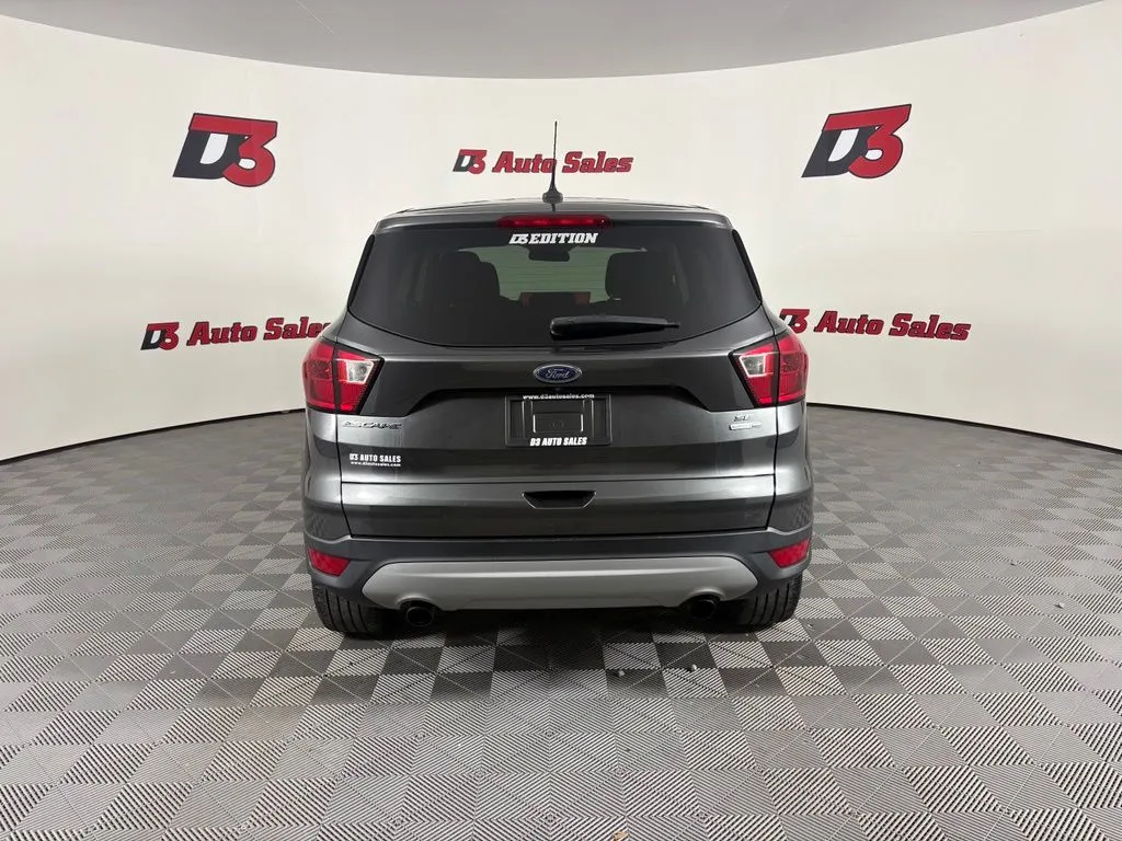 Ford Escape photo 5
