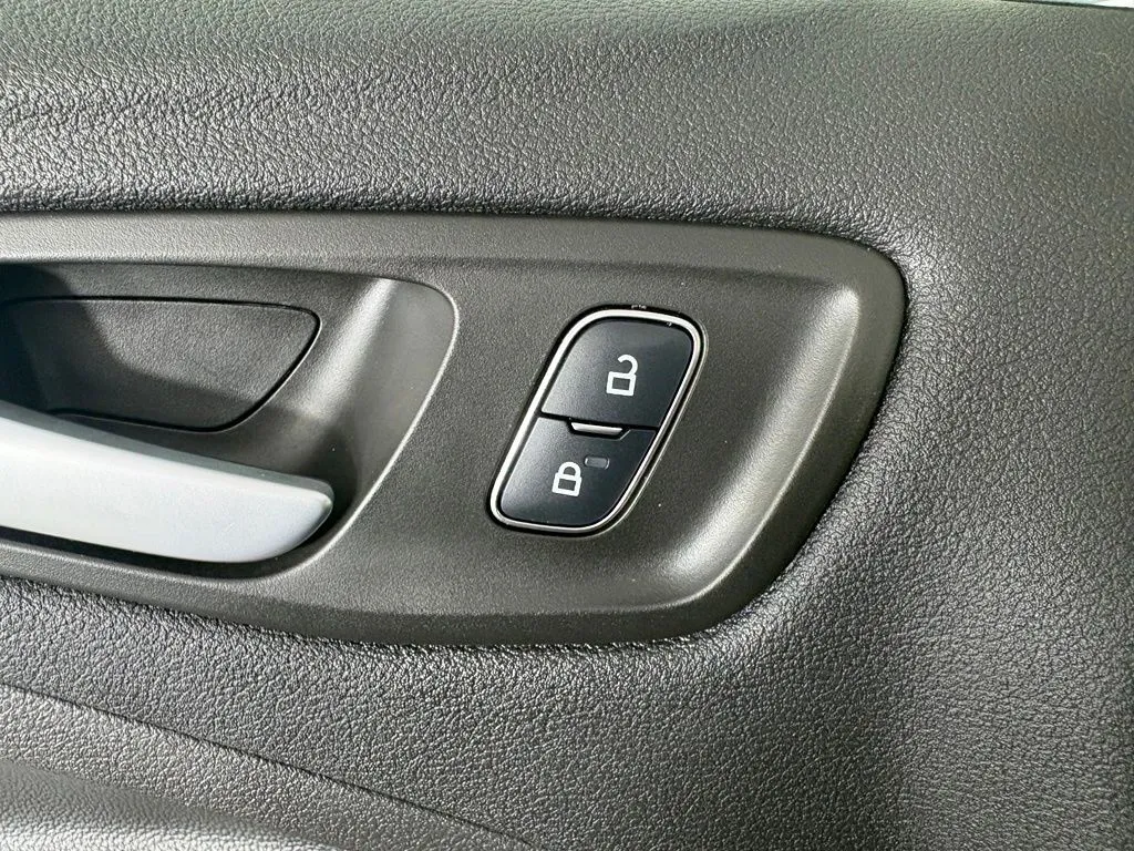 Ford Escape photo 13