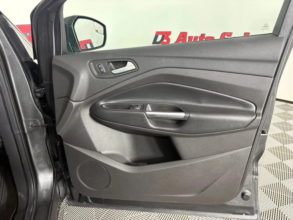 Ford Escape photo 32