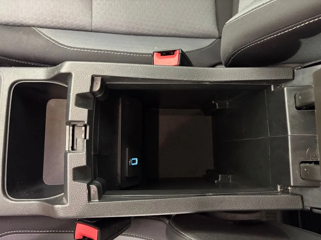 Ford Escape photo 28