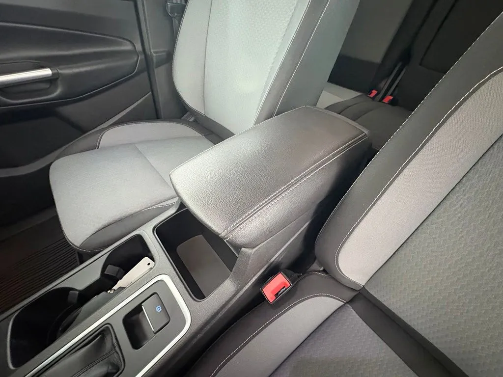 Ford Escape photo 27