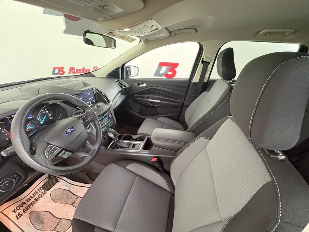 Ford Escape photo 10