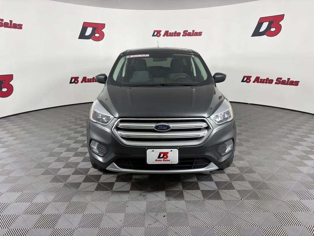 Ford Escape photo 9