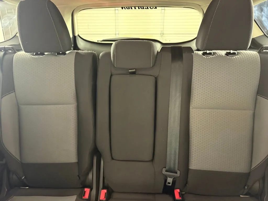 Ford Escape photo 36