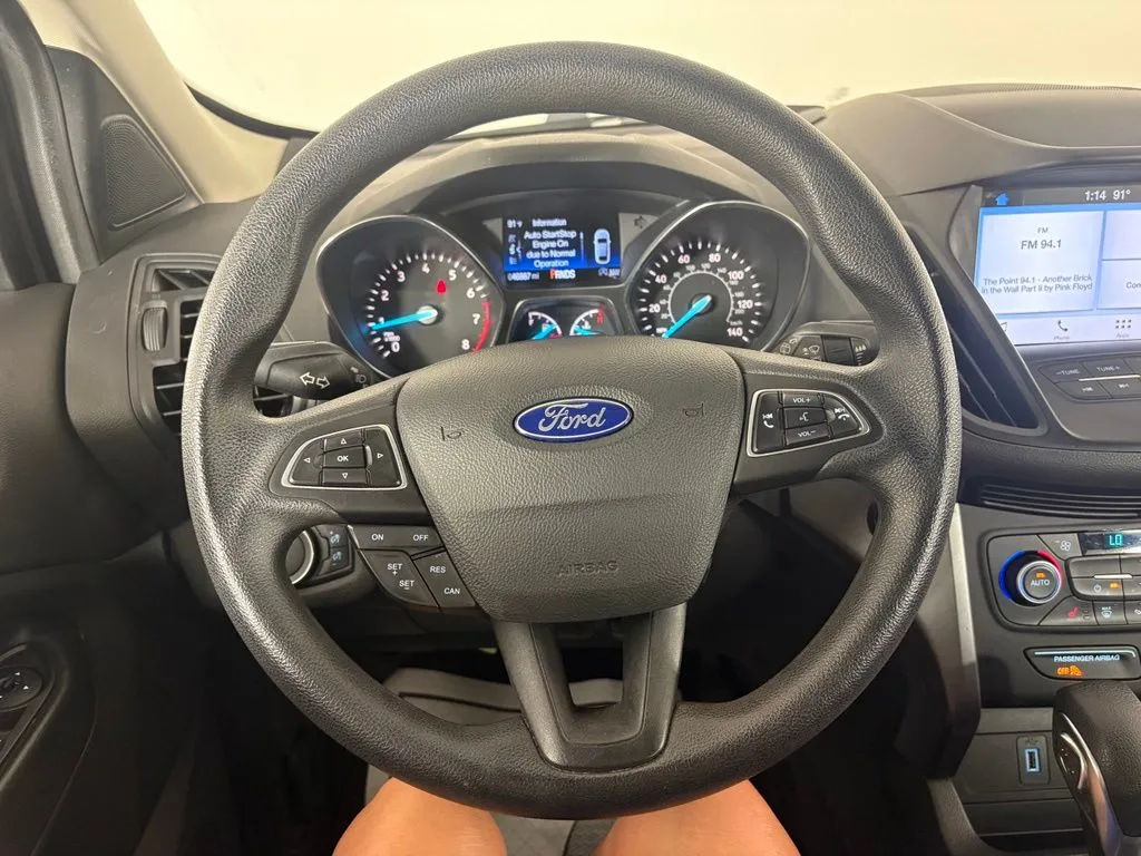 Ford Escape photo 16