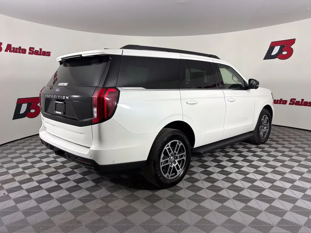 Ford Expedition photo 6