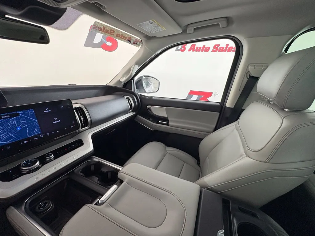 Ford Expedition photo 30