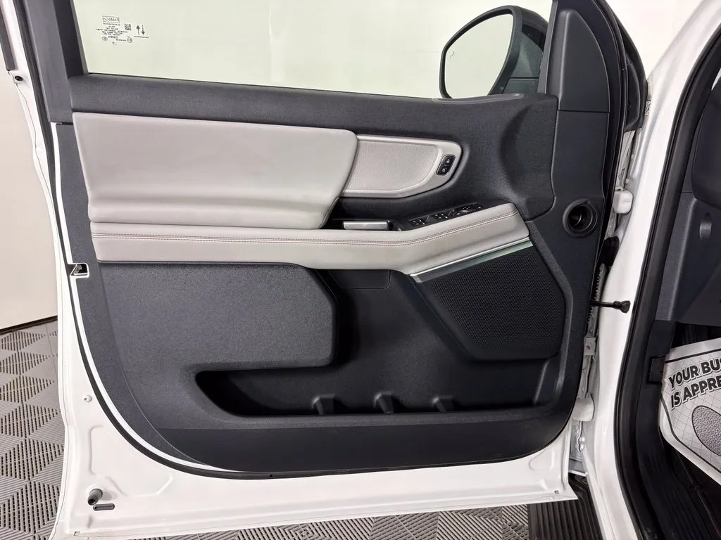 Ford Expedition photo 13