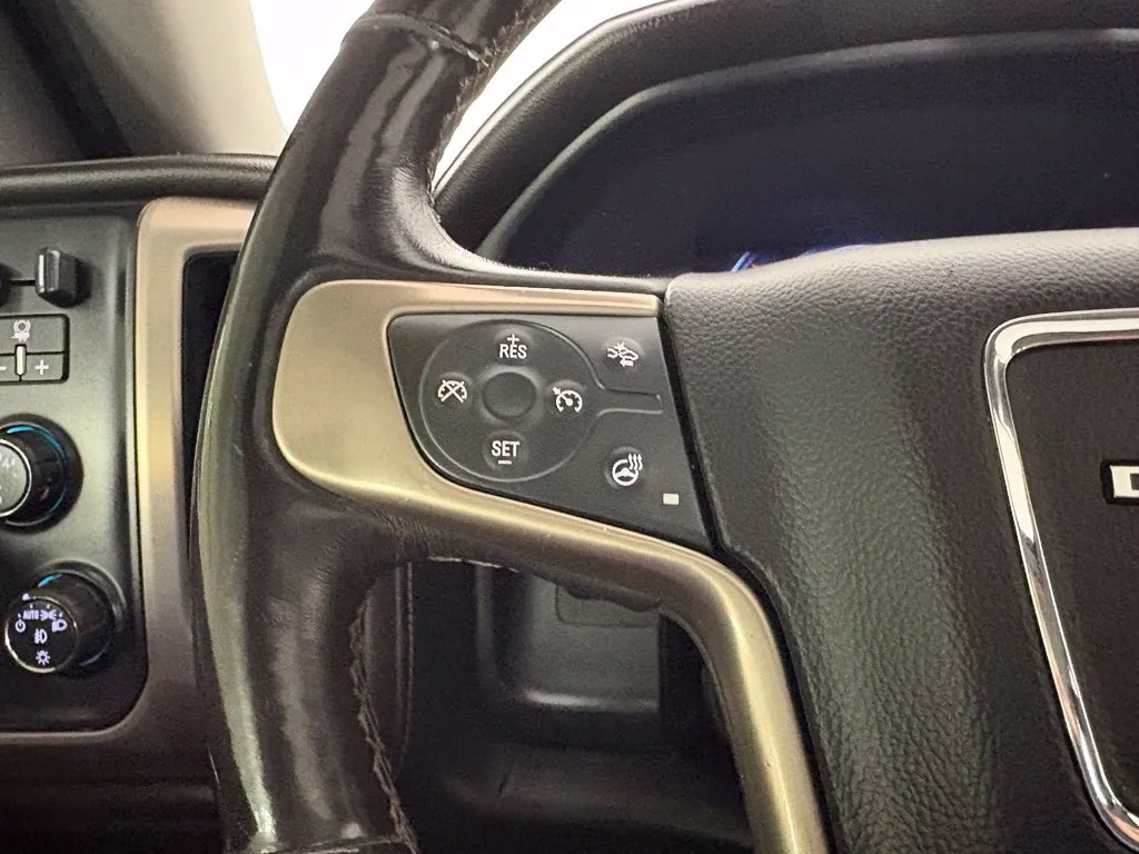 GMC Sierra photo 19