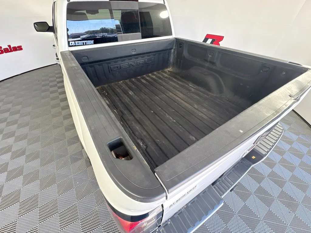 GMC Sierra photo 38