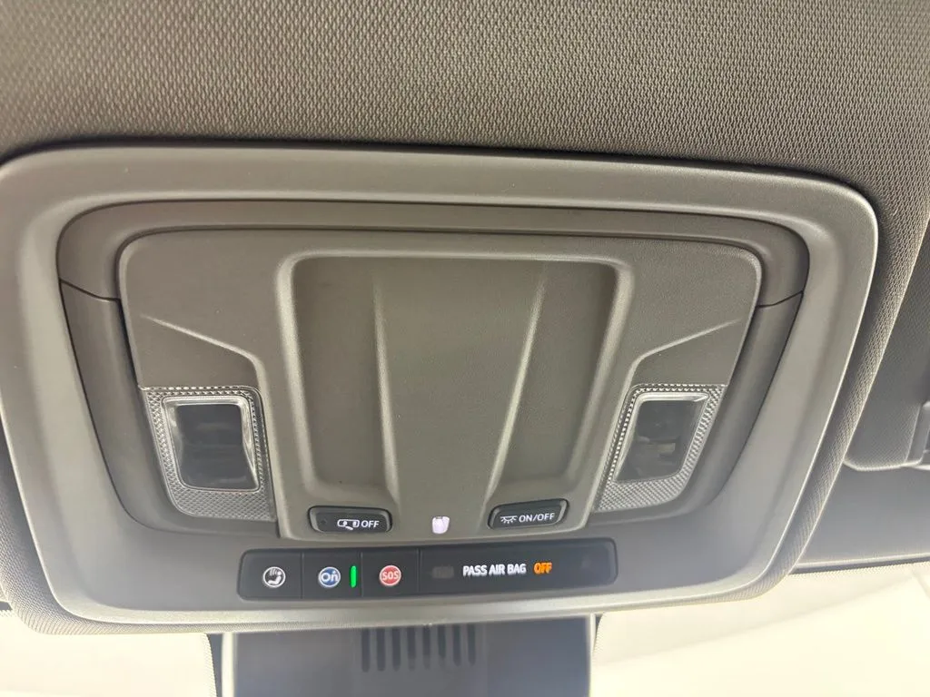 GMC Sierra photo 28