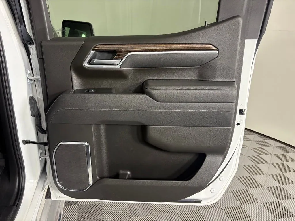 GMC Sierra photo 42